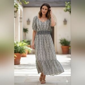 DEVOTED Patterned Midi Tiered Dress with Short Ruffled Sleeves. Size Large.